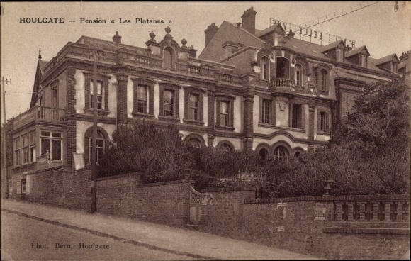 Ak Houlgate Calvados, Pension Les Platanes, s Gebäude, schöne Architektur