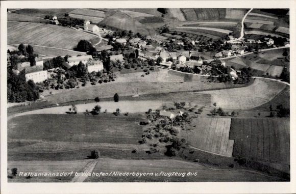 Ak Rathsmannsdorf Windorf in Neder-Beieren, luchtfoto van landschap en gebouwen