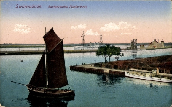 Postcard Świnoujście Swinoujscie Pomerania, departing fishing boat