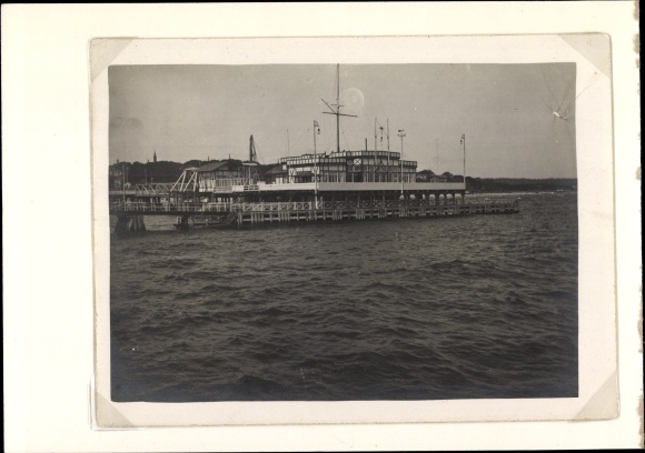 Photo Ostseebad Heringsdorf on Usedom, view of the landing stage