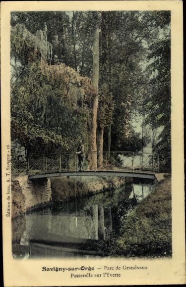 Ak Savigny sur Orge Essonne, Parc de Grandvaux, Passerelle sur l'Yvette