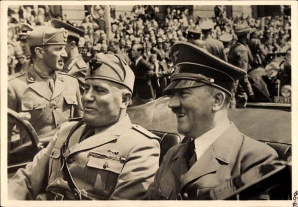 Ak Adolf Hitler, Benito Mussolini, Historische Begegnung in München 1940, Photo Hoffmann M 3