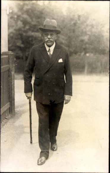 10 old photo PC men, various motifs