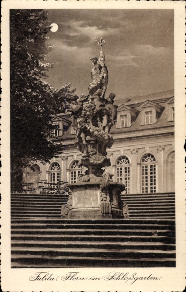 Ak Fulda in Hessen, fontein met standbeeld, kasteeltuin, trappen, bloemendecoratie, lucht, maan