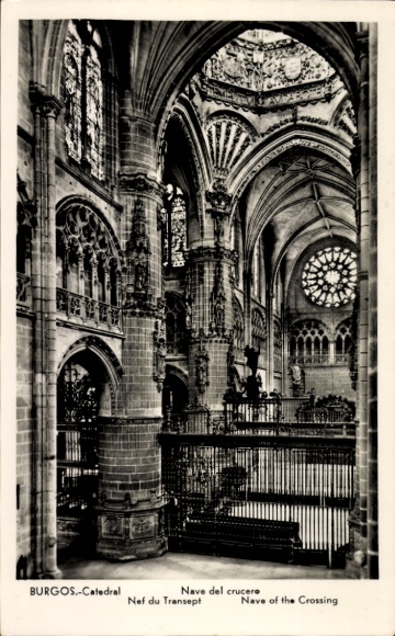 KP Burgos Castile and León, Katedra w Burgos, widok wnętrza, nawa przecinająca się, architektura gotycka