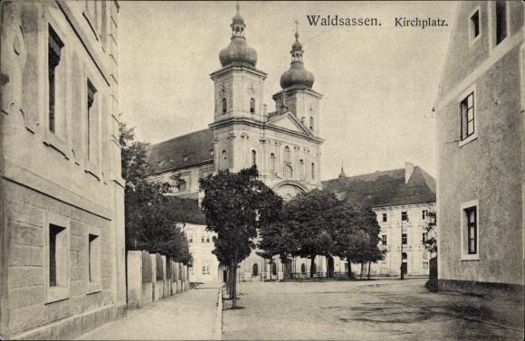 Postcard Waldsassen in der Oberpfalz, church square