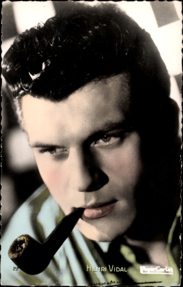 Ak acteur Henri Vidal, portret met pijp