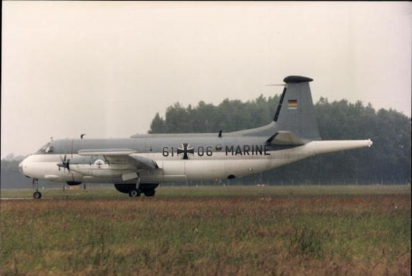 Set von 100 Fotos Flugzeuge und  Hubschrauber