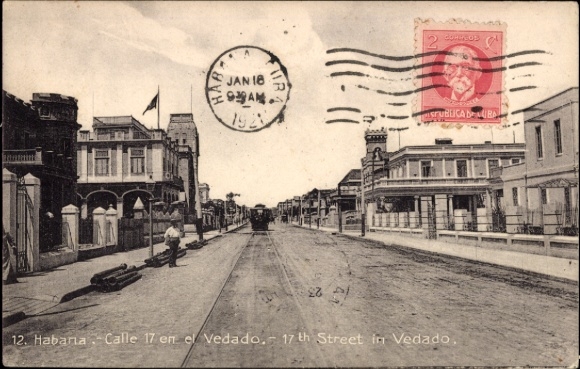 PC Havana Habana Cuba, Calle 17 en el Vedado, street view, postmark, stamp
