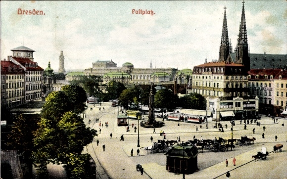 Ak Dresden Altstadt,  Poltplatz, Straßenbahn, Bäume, Gebäude, Türme
