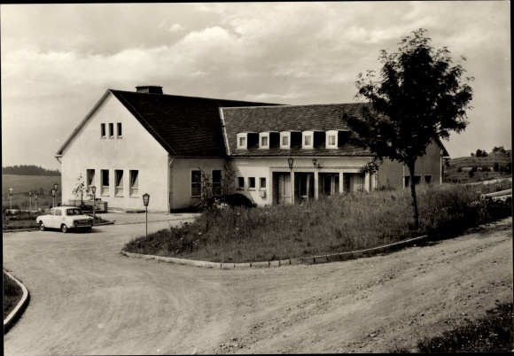 Postcard Schnett Masserberg in Thuringia, culture house with street section