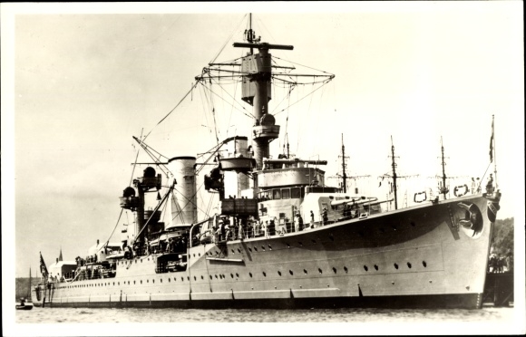 Photo PC Deutsches Kriegsschiff, Karlsruhe, Kreuzer, Kriegsmarine