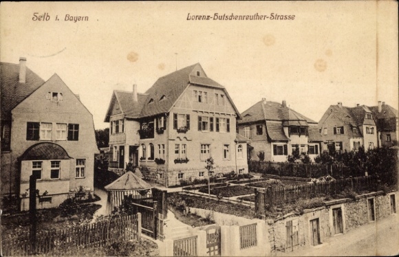 Ak Selb in het Fichtelgebirge Opper-Franken, Lorenz-Hutschenreuther-Straße, villa's, tuinen