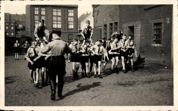 Photo Postcard HJ camp, gymnastic figures, children, building