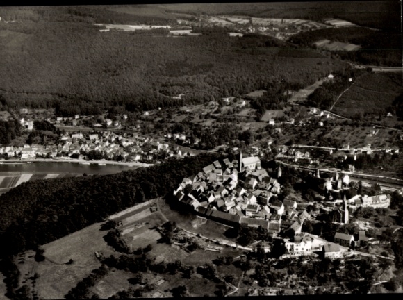 Ak Dilsberg Neckargemünd am Neckar, Luftaufnahme von Dilsberg, Wald, Fluss,  Gebäude