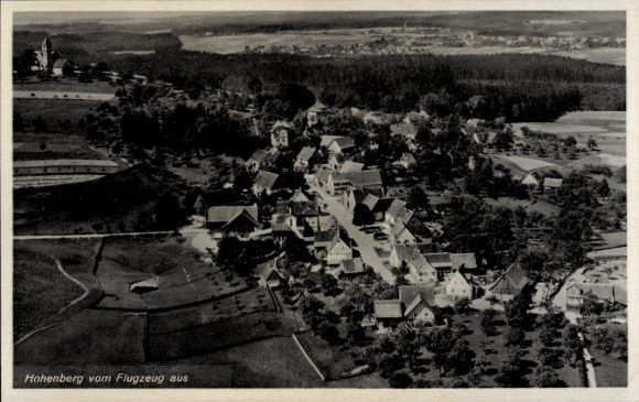 Ak Hohenberg in Neder-Oostenrijk, luchtfoto vanuit het vliegtuig, veel huizen, landelijke omgeving