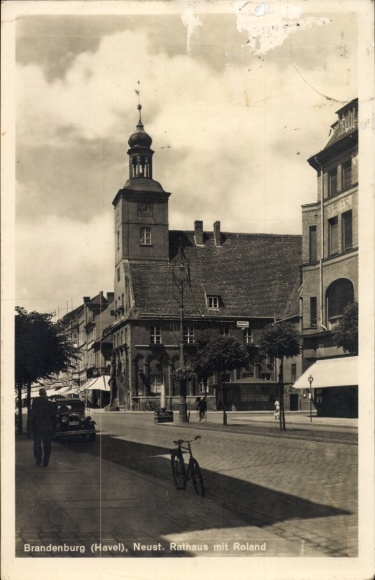 Postcard Brandenburg an der Havel, Neust. Town Hall with Roland