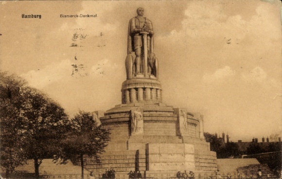 Postcard Hamburg Mitte St. Georg, Kirchenallee, Bismarck Memorial, tall statue, surrounded by trees