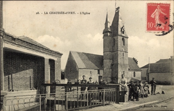 CPA La Chaussée d'Ivry Eure-et-Loir, Eglise