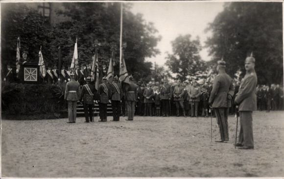 Foto Ak Kleve am Niederrhein, Kriegerehrung, Veteranen
