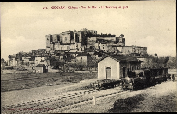 Ak Grignan Drôme, kasteel, tram en gare, treinstation, perronzijde