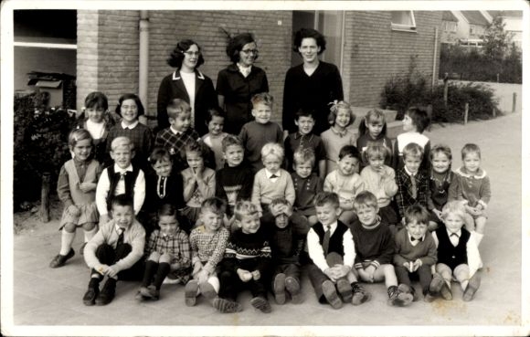 KP Vlissingen Zeeland Holandia, przedszkole, zdjęcie grupowe