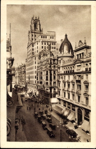 Ak Madrid Spanien, Stadtansicht, Palacio de la Telefónica,  Architektur, Straßenverkehr