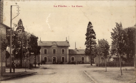 Postcard La Flèche Sarthe, La Gare