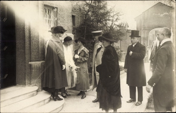 Photo Postcard Princess Margarethe, Alice, Anna, baptism of Prince Albrecht of Saxony May 16, 1922
