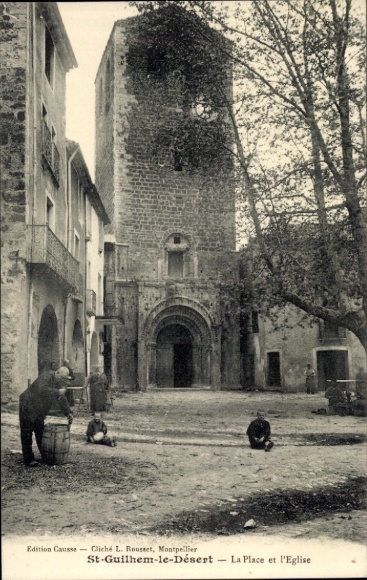 Postcard Saint Guilhem le Désert Hérault, square, church
