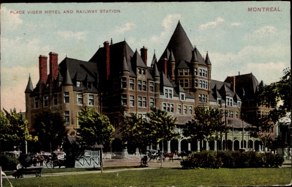 Postcard Montreal Quebec, Place Viger Hotel, train station