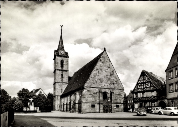 Ak Hallstadt in Oberfranken, Marktplatz, Stadtpfarrkirche