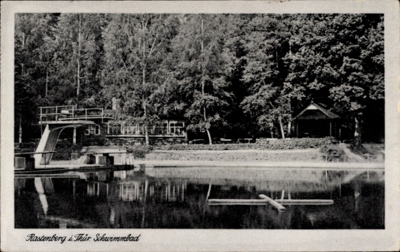 Ak Rastenberg in Thüringen, Schwimmbad, Wasserfläche, Bäume, Holzhaus
