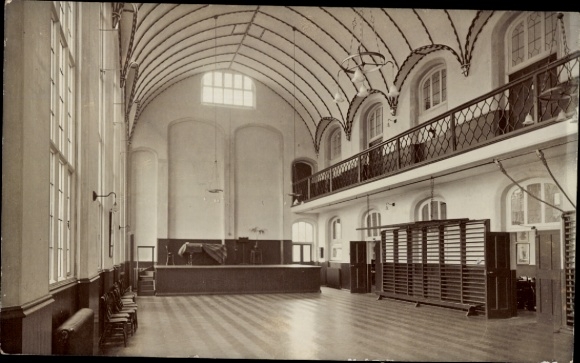 Photo Postcard Great Britain, building, hall