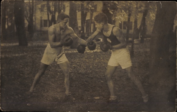 Photo Postcard martial arts, boxer, training