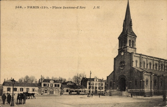 Ansichtkaart Parijs XIII, Place Jeanne-d'Arc, kerk, tram, foto