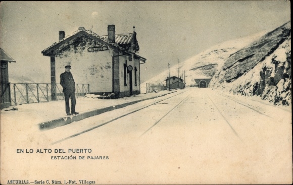 Ak Pajares Asturias, En lo Alto del Puerto, Estación de Pajares, treinstation, tunnelingang