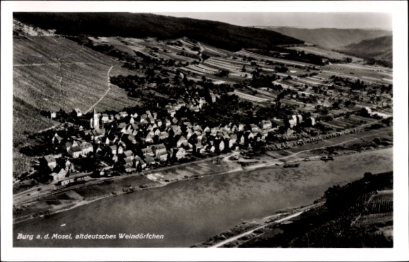 Ak Burg an der Mosel, Fliegeraufnahme, Gasthaus zur Post