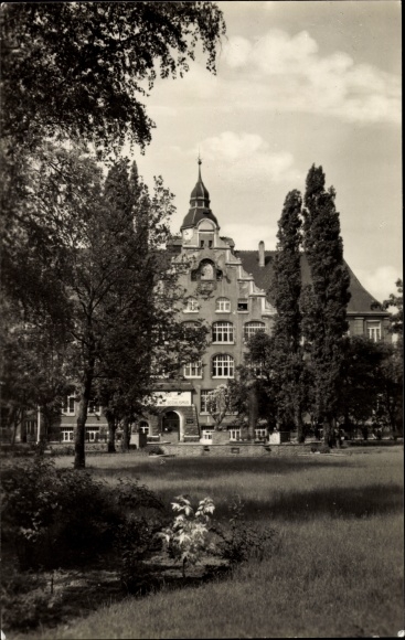 Postcard Riesa an der Elbe Sachsen, Friedrich Ebert Platz, August Bebel Strasse