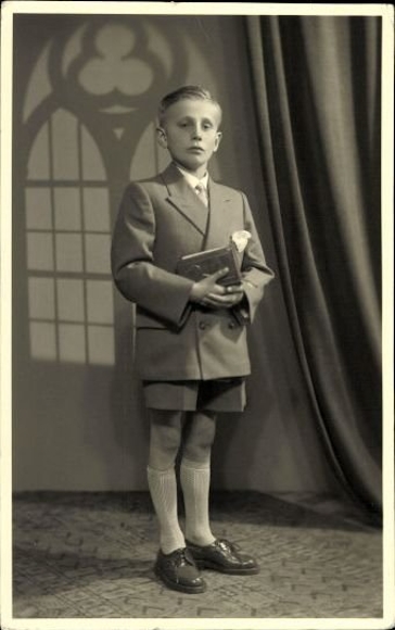 10 old photo PCs on the subject of children, various motifs