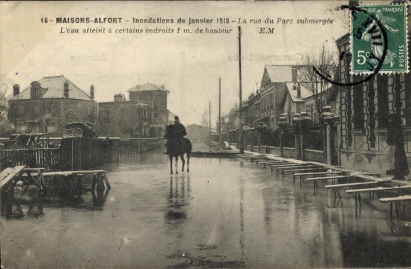 PC Maisons Alfort Val de Marne, Inondations de janvier 1910, La rue du Parc, street at high water