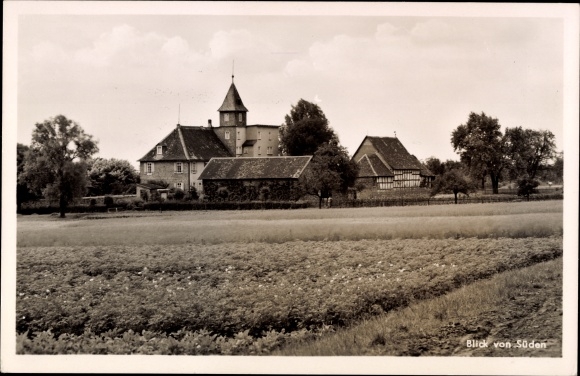 PC Echzell in the Wetterau district of Hesse, Lucius Boys&#39; Institute, south side