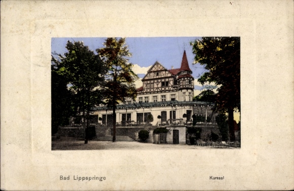 Ak Bad Lippspringe in Westfalen, Kursaal, Gebäude im Fachwerkstil, umgeben von Bäumen