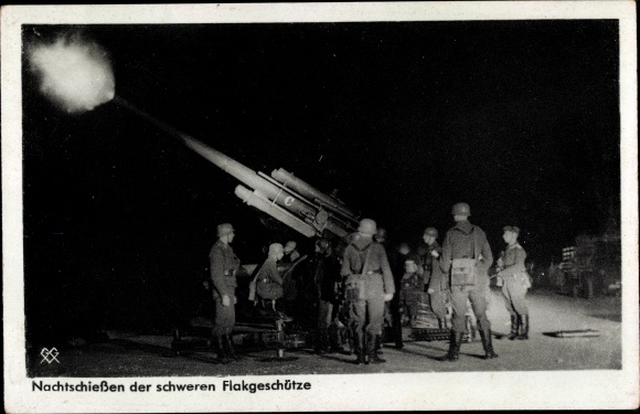 Ak Wehrmacht, Infanterie, Nachtschießen, schweres Flak Geschütz