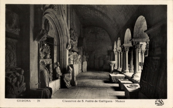 KP Gerona Girona Katalonia, dzieła sztuki, kolumny, posągi, muzeum, Claustros de S. Pedro de Gallig