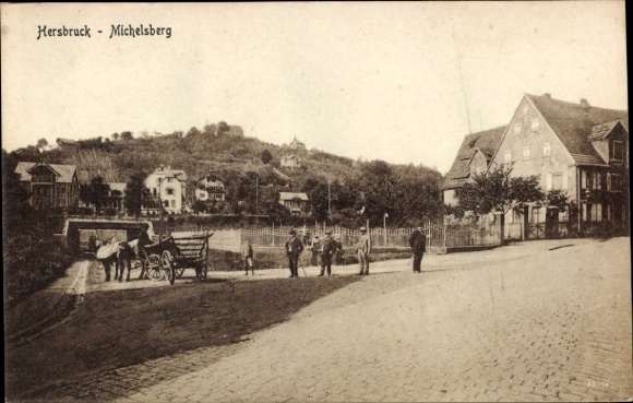 Ak Hersbruck in Mittelfranken, Hersbruck Michelsberg, Landschaft, Pferdewagen, Menschen, Gebäude