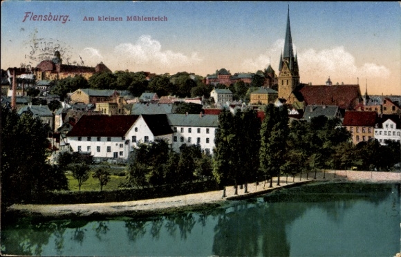 Ak Flensburg in Schleswig Holstein, Am kleinen Mühlenteich, Stadt
