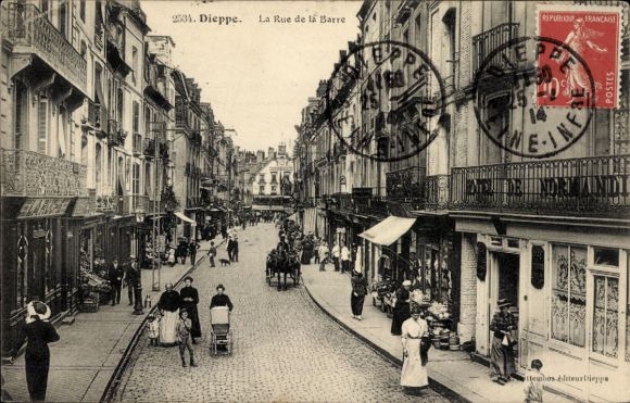 Ak Dieppe Seine Maritime, Straße La Rue de la Barre, Karren, Menschen, historische Architektur