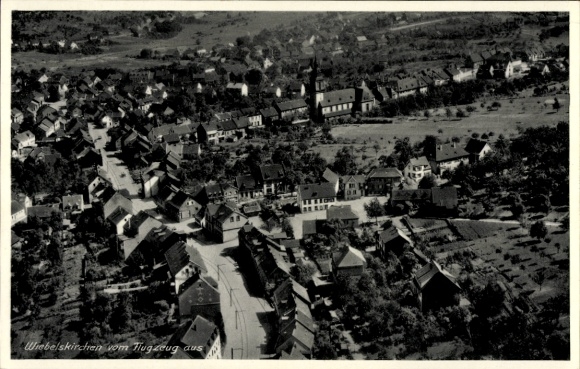Ak Wiebelskirchen Neunkirchen im Saarland, Luftaufnahme von  Stadtansicht, Gebäude, Landschaft