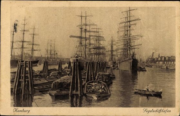 10 old PCs Hamburg, various views, partially painted